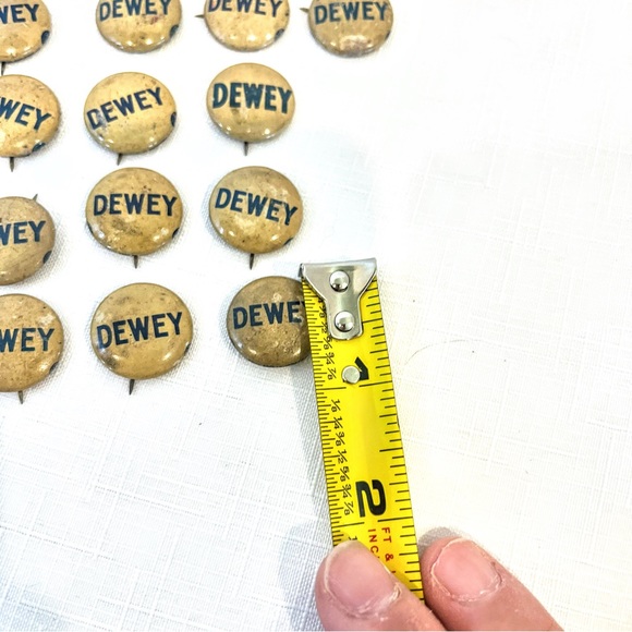 Vintage Political Lapel Pins “Dewey” 1940s lot of 17 - Picture 5 of 10
